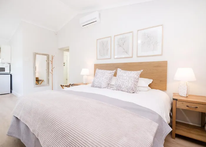 10Vdw Self Catering Apartments-Newly Renovated!