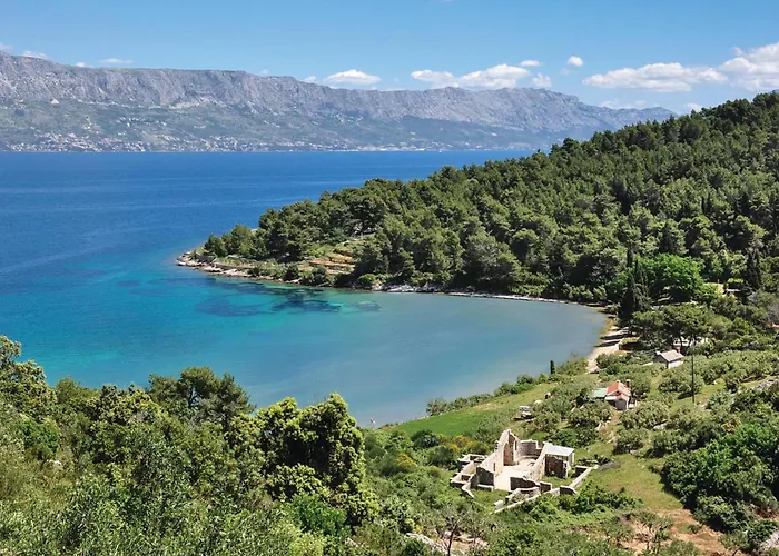 3 Bedroom Lovely Home In Pucisca
