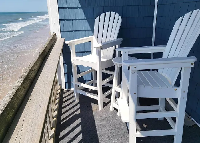 Steps To The Ocean! 285