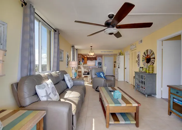 Pool Access: Waterfront Hudson Condo!