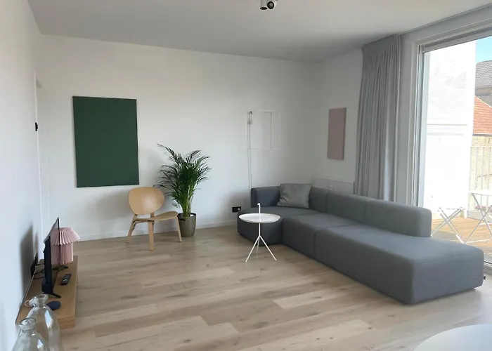 #2800Ourhome 301