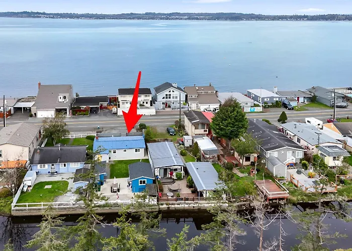 Birch Bay Retreat Between Creek And Bay