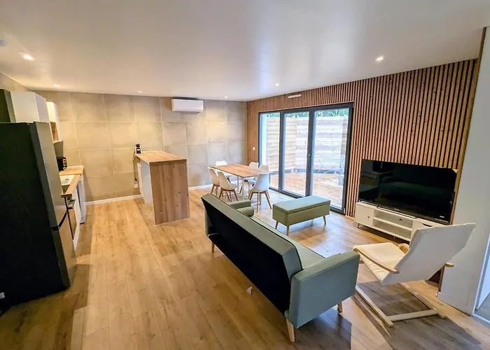 New 3 Bedroom Villa With Spa