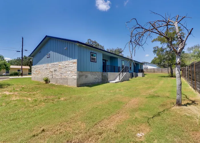 Quiet Hill Country Home: 1 Mi To Lake Lbj Access!