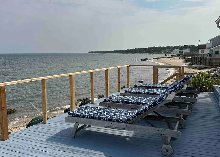 Beachfront Greenport Villa