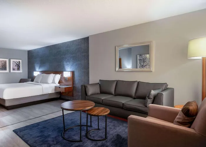 Wyndham Indianapolis Airport