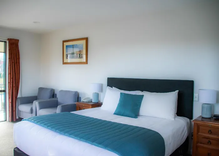 Carrick Lodge Motel