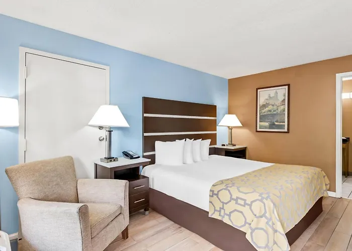 Baymont By Wyndham Forest City