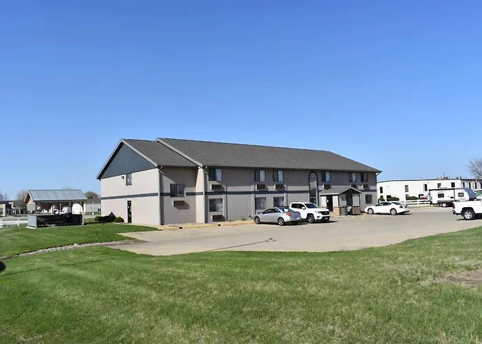 Heartland Hotel & Suites