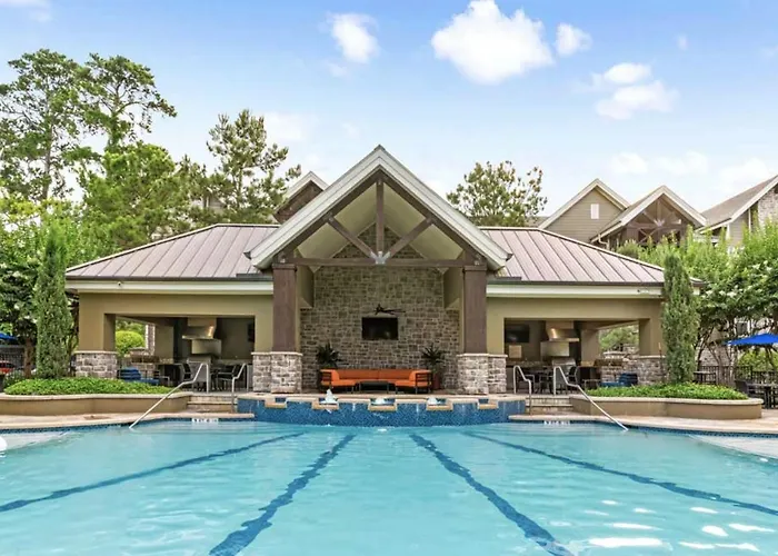 Resort Style Apartment/Home - The Woodlands