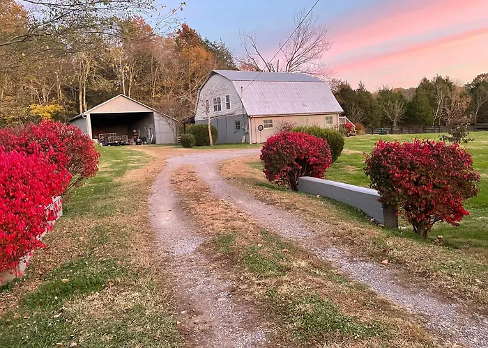 Full Circle Farm Inn