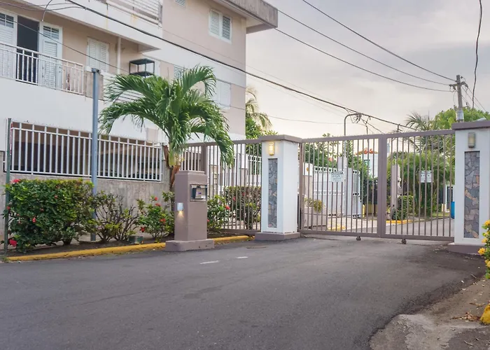 Cozybeach Large 1Bdrapt 50 Steps From Atlantic Ocean Private Street Between Ocean Park & Isla Verde 5 Mins From Airport