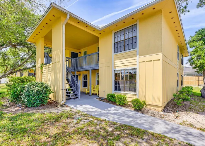 Walk To St Augustine Beach! Condo W/ Pool Access