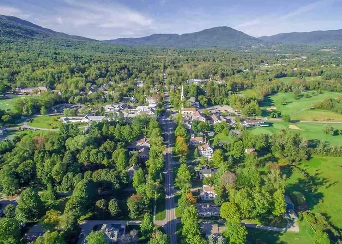 Quintessential Vt Cottage In Manchester Village