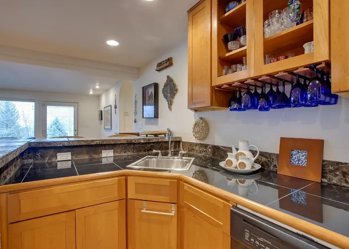 Grand Junction Abode ~ 2 Miles To Wineries & Golf!