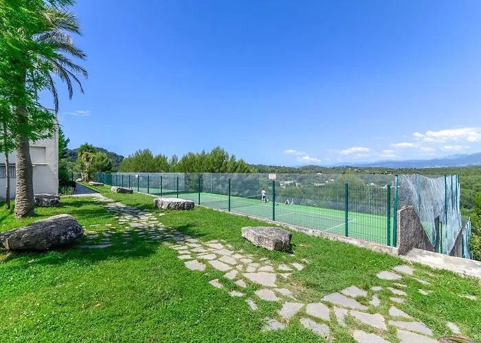 Mougins Hideaway For 4 Guests