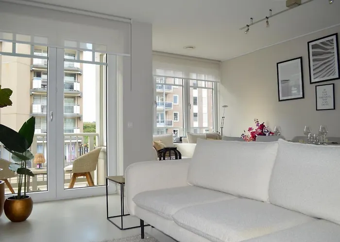 Modern Appartement Met Doorkijk Op De Duinen