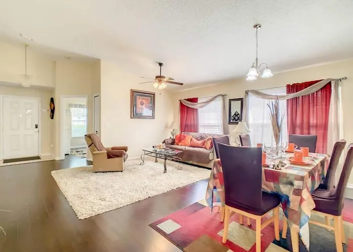 4Br Themed Home W Pool & Hot Tub