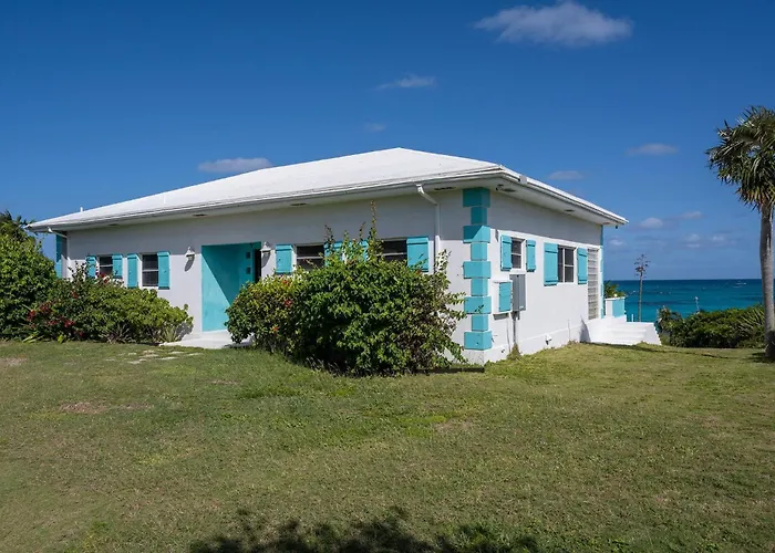 Aqua Vista Home