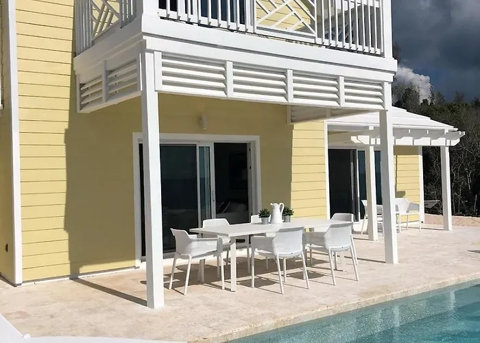 Coral Point Home