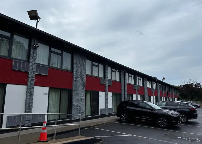 Ramada By Wyndham Kingston