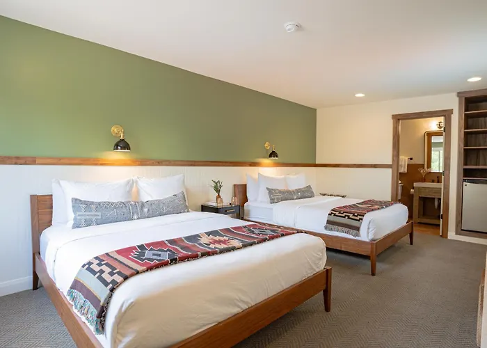 Petty Ranch Inn