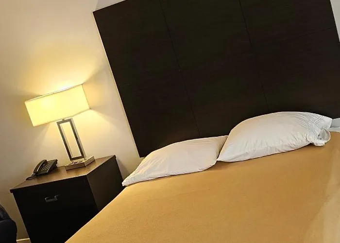 Town'N Country Motor Inn