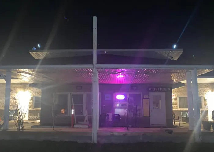 Pleasant Stay Motel