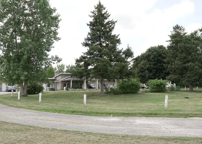 Pleasant Stay Motel