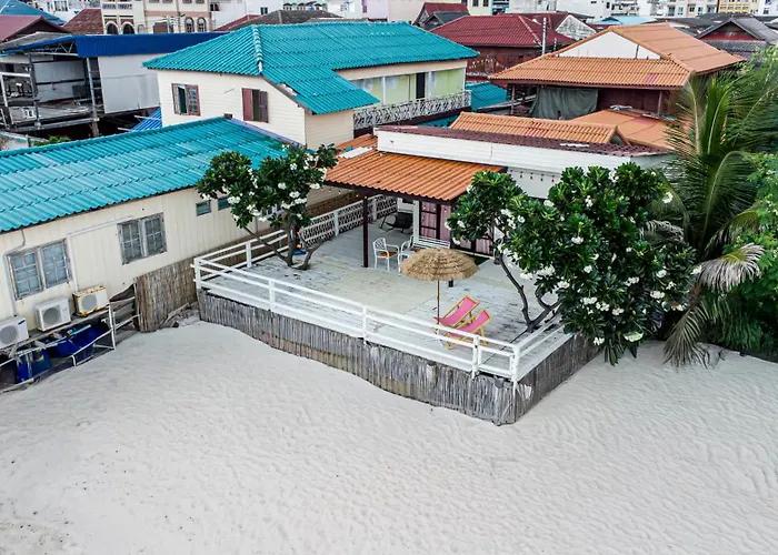 Karoon Sea View Lodge