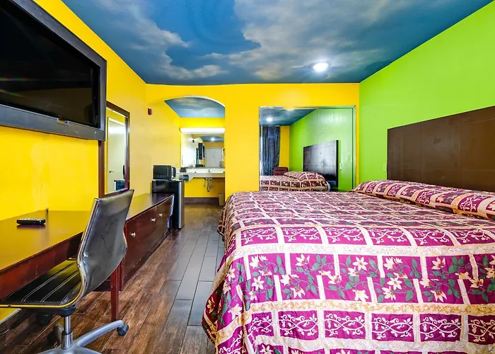 Hotel O Luxury Inn Channelview Baytown I-10