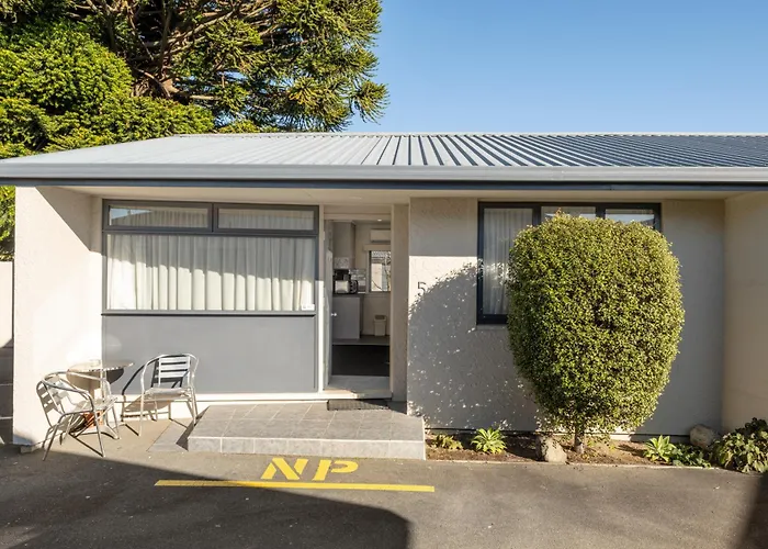 Grove Park Motor Lodge