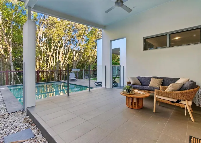 48 Boardrider Crescent