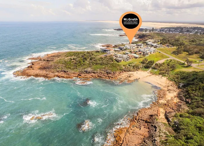Ocean Views, 4 Ocean Street - Absolute Waterfront Retreat At Fishermans Bay