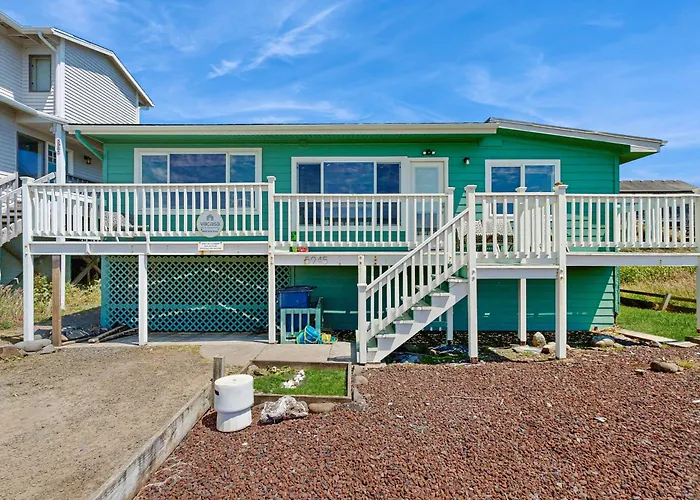 Cape Meares Beach Getaway