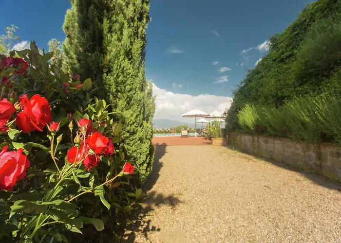 Holiday Home In Tuscany With Pool & Bbq