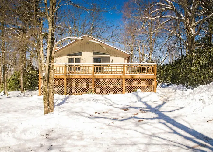 Lake Harmony Estates Home | Fire Pit | Game Room