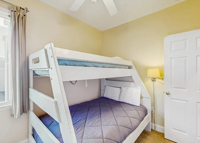 Pier Pointe Villas C102