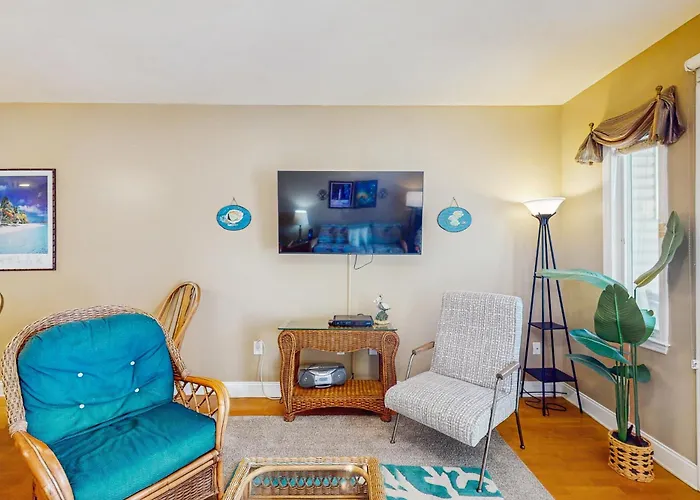 Pier Pointe Villas C102