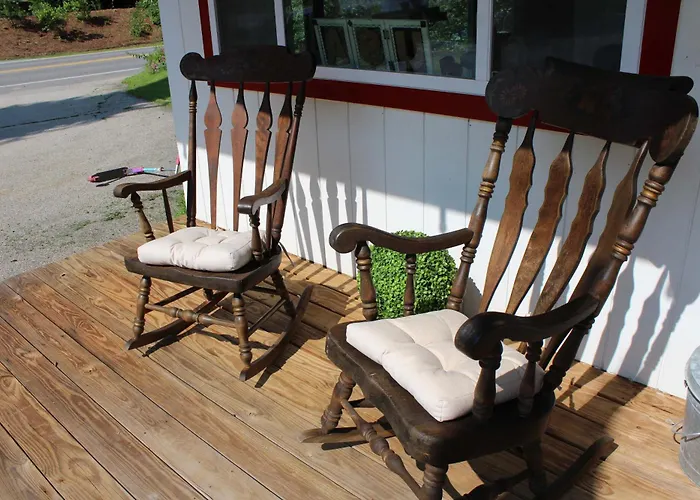 Yankee Trail Motel