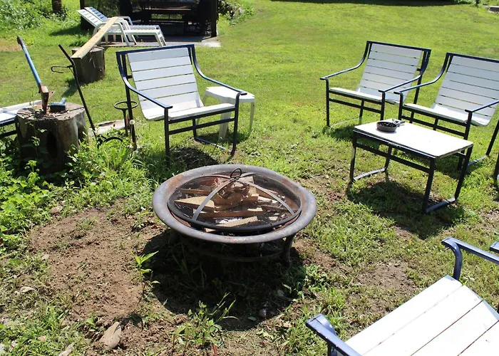 Yankee Trail Motel