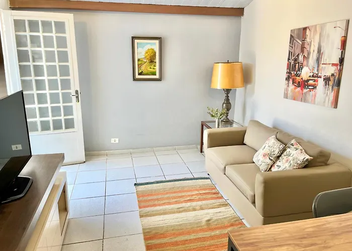 Casa com ótima localização