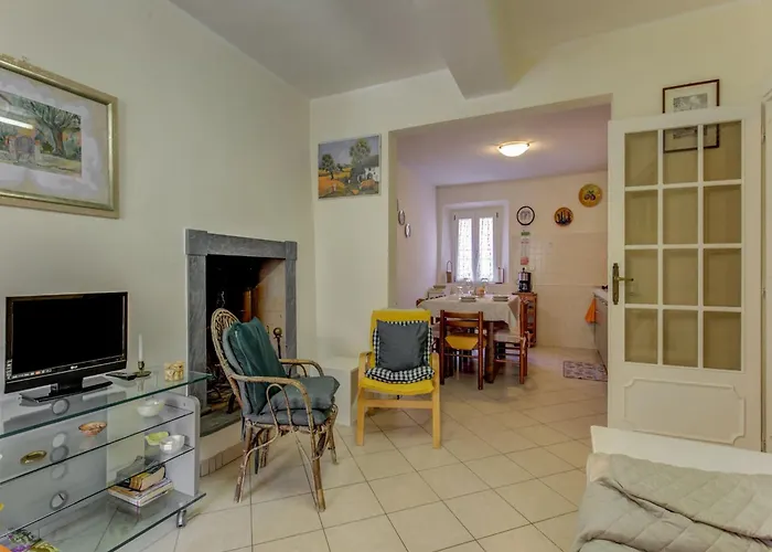 Villa With Garden Near Versilia Beach