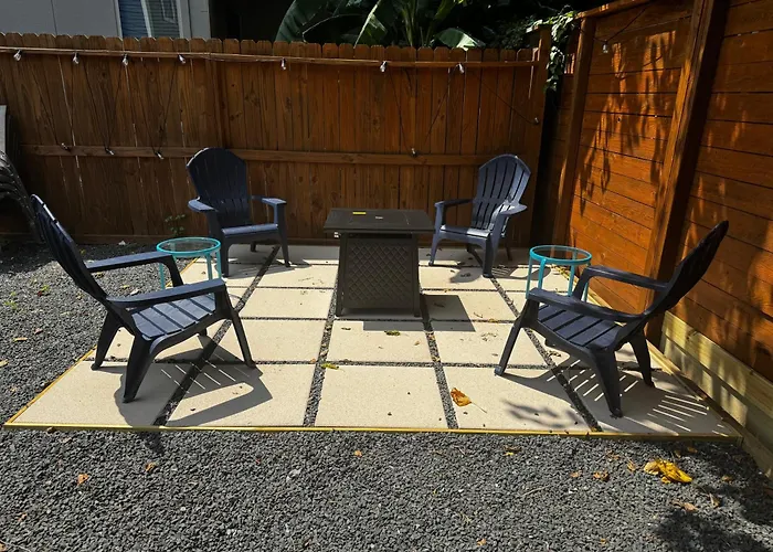 Winter Retreat 3B 3Ba Huge Backyard Mins From Downtown