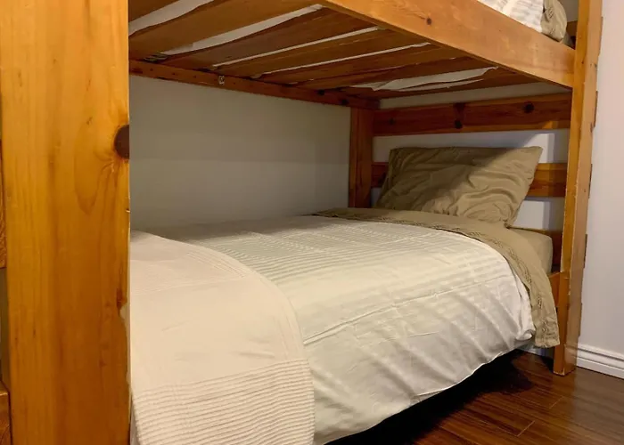 Hiltz House Cellar Suite Near Halifax Ferry