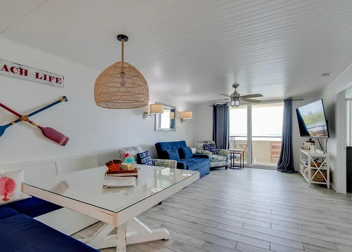 Private Beach Access & Gulf Views: Hudson Condo!