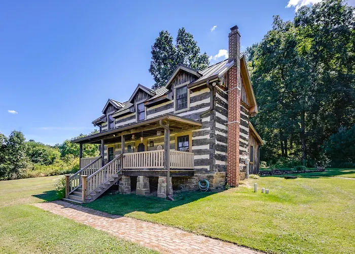 Cabin Vacation Rental ~ 8 Mi To Penn State!