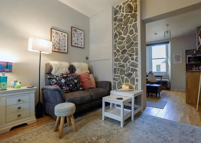 Small Cosy Studio Flat Near The Sea, Central Oban