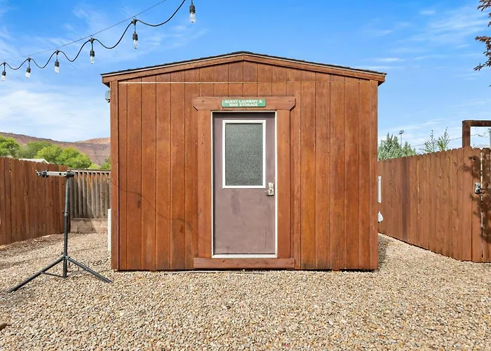 Downtown Cozy Home Base - Purple Sage 3