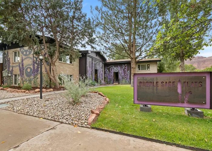Downtown Cozy Home Base - Purple Sage 5